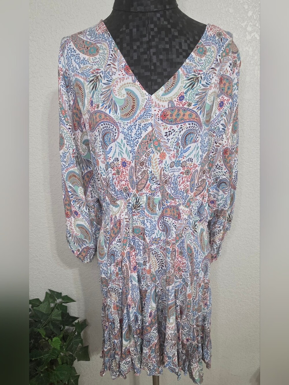 Boho Paisley V-Neck Maxi Dress in White and Multi